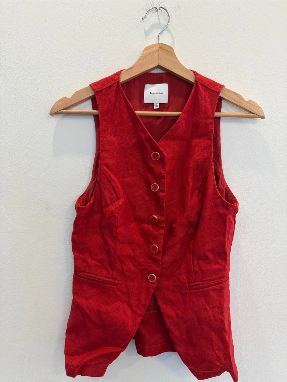 Reformation Aspen Linen Vest Top in Sundried Tomato Red